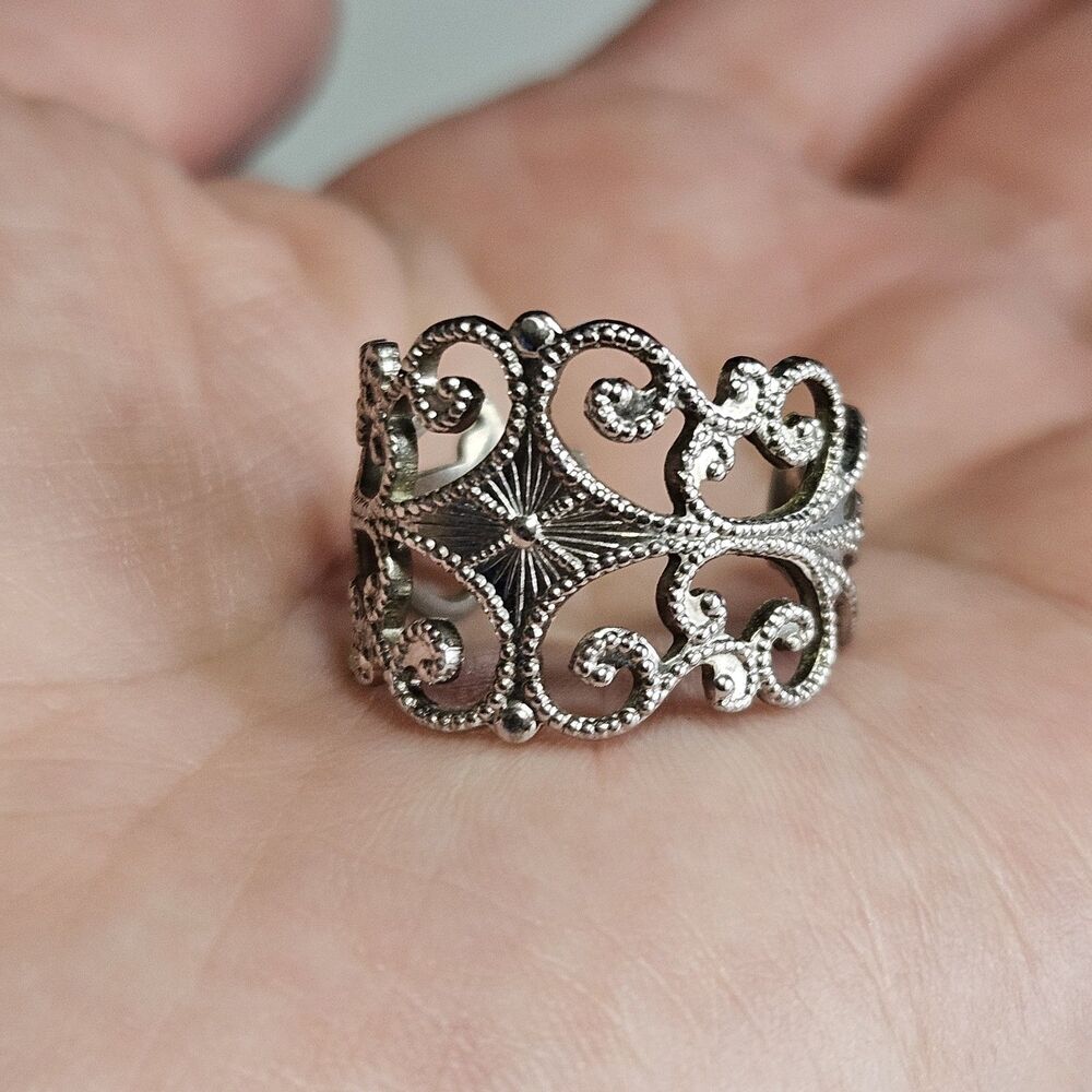 **Final Sale** Vintage Sarah Coventry 70s Adjustable Silver Tone Fligree Ring